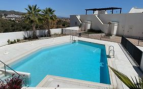 Heerlijk Penthouse, Dakterras Met Prachtig Zeezicht, Kingsize Bed, Zwembad, 700M Van Strand